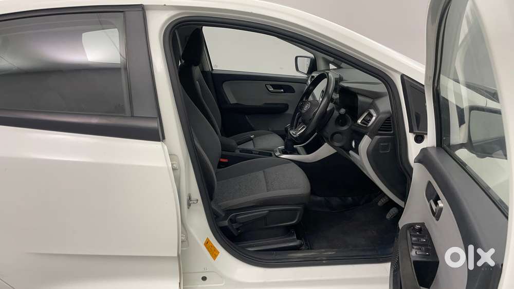 Tata Altroz Xz, 2020, Petrol