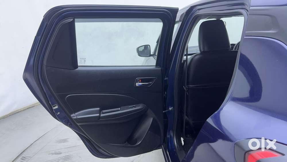 Maruti Suzuki Swift Vvt Vxi, 2022, Petrol