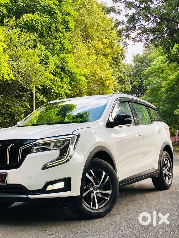 Mahindra Xuv700 2.0 Ax 5 Petrol Mt 7 Str, 2022, Petrol