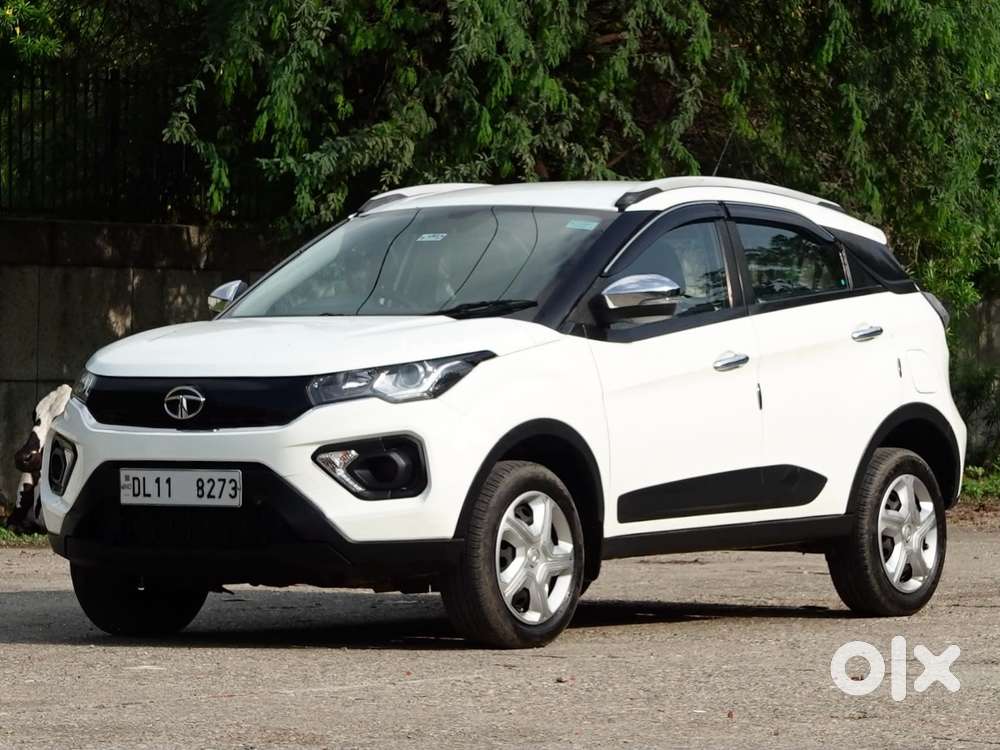 Tata Nexon, 2023, Petrol