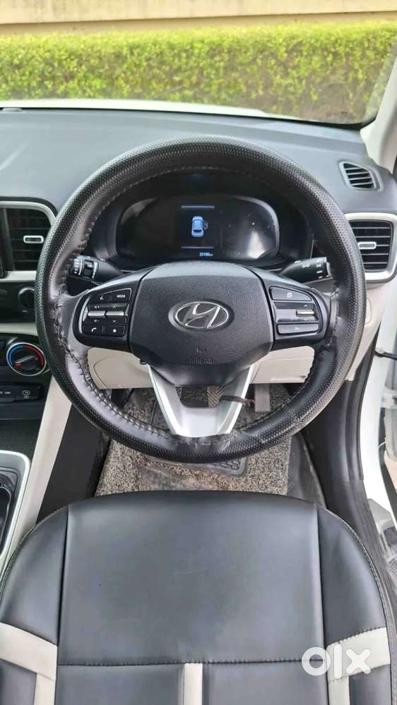 Hyundai Venue 1.2 S (o), 2023, Petrol