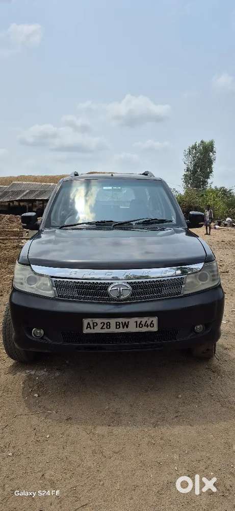 Tata Safari Storme 2013