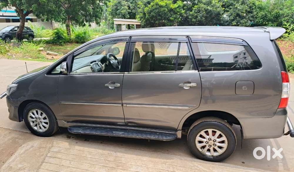 Toyota Innova 2.5 V 7 Str, 2012, Diesel