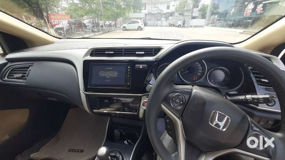 Honda City I-vtec V, 2017, Petrol