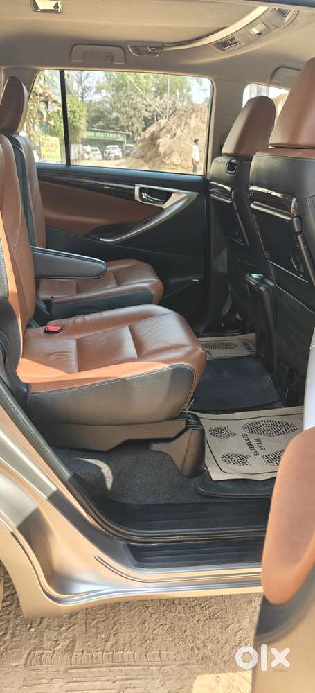 Toyota Innova Crysta [2020-ongoing] 2.7 Zx At 7 Str, 2016, Petrol