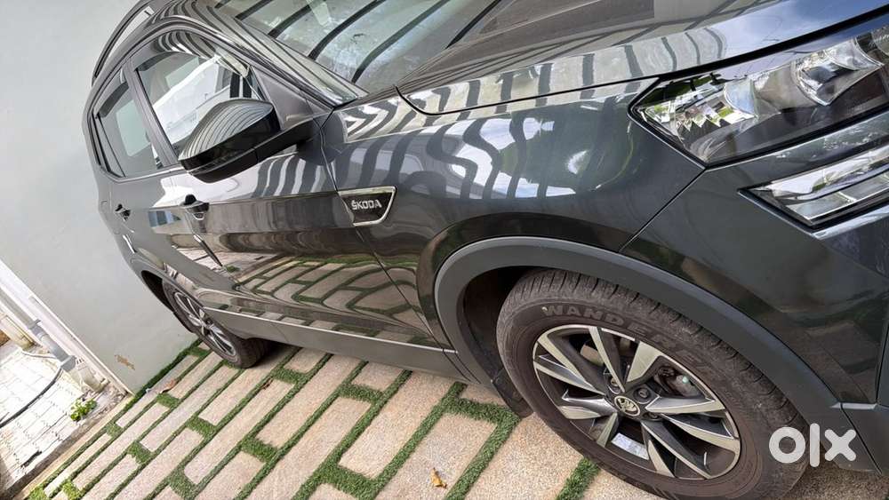 2024 Skoda Kushaq Active 1.0 Tsi Mt &ndash; Carbon Steel | 18000 Km