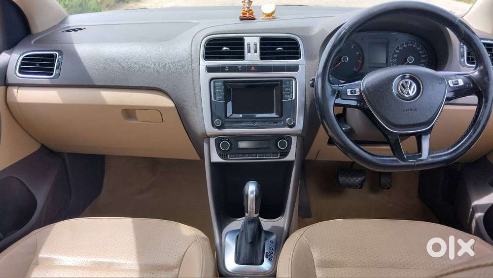 Volkswagen Vento 1.2 Tsi Highline Plus At, 2016, Petrol