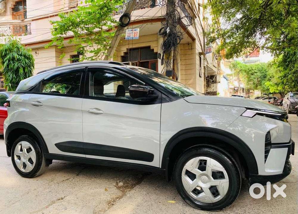 Tata Nexon Fearless Plus (ps) 1.2 Icng 6mt Red Dark Edition, 2025, C..