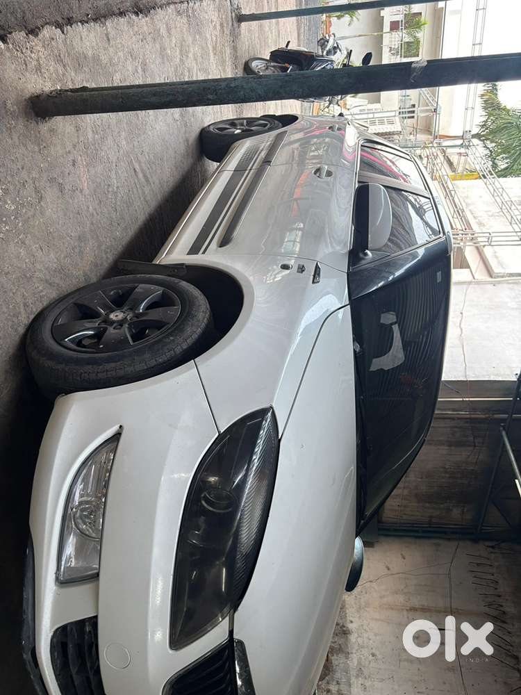 Skoda Fabia Petrol Manual 2013