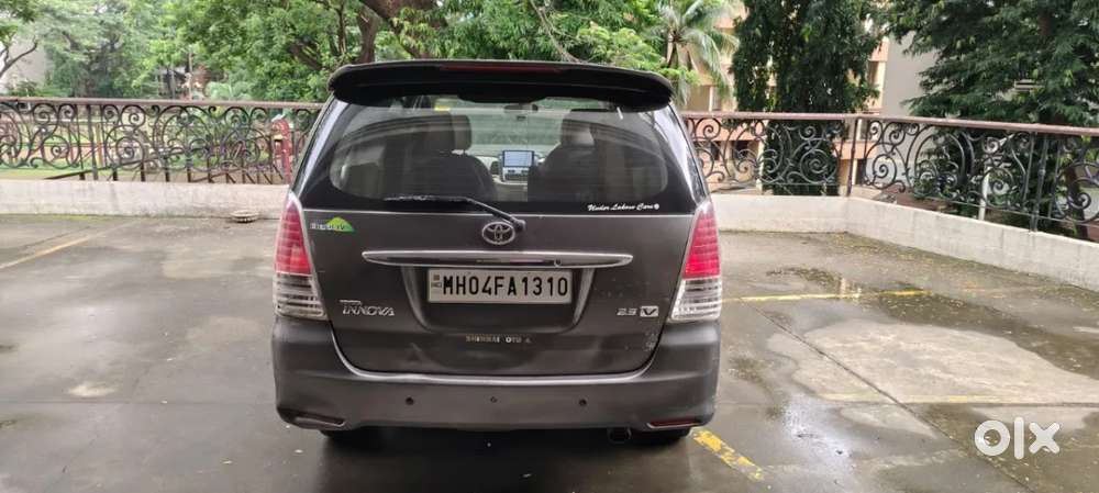 Toyota Innova 2.5 Vx 7 Seater Bs Iv, 2011, Diesel