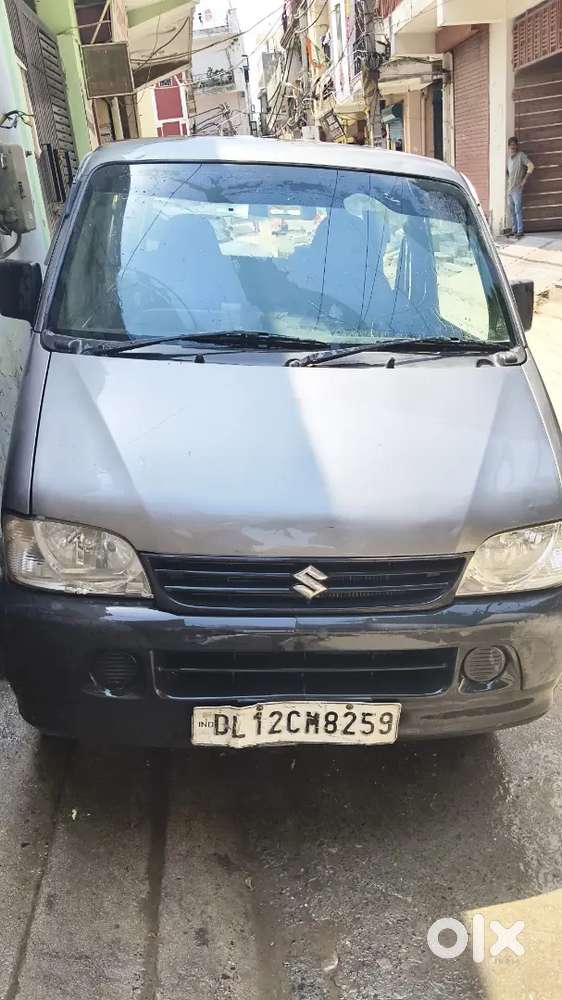 Maruti Suzuki Eeco 2018 सीएनजी और अन्य 33 Km Driven