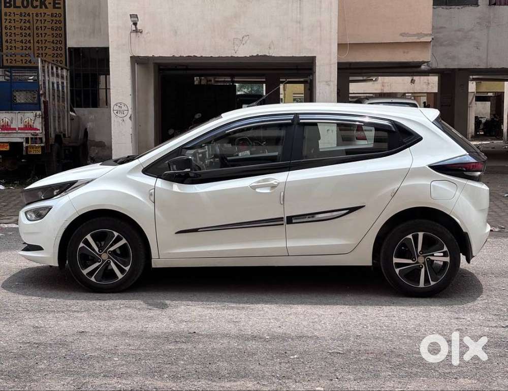 Tata Altroz Xz, 2022, Petrol