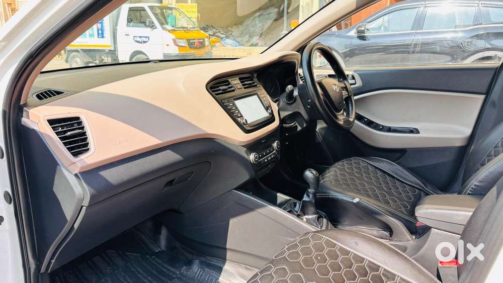 Hyundai Elite I20 Sportz (o) 1.2, 2018, Petrol