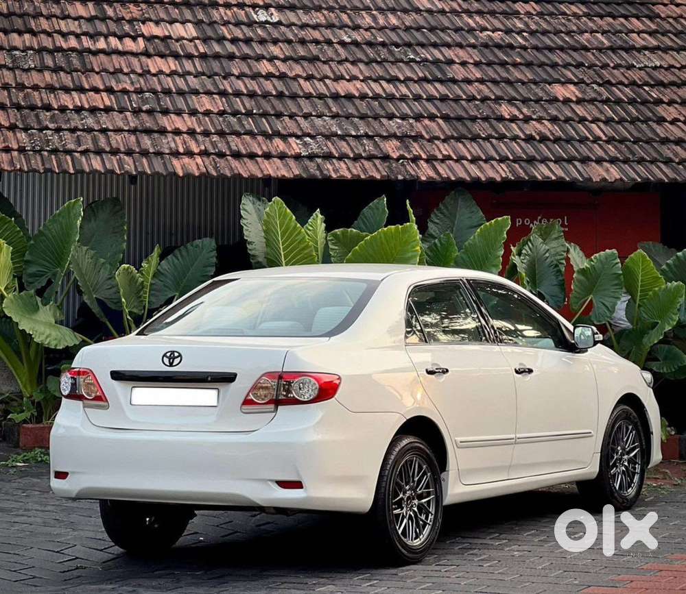 Toyota Corolla Altis 2010 Diesel
