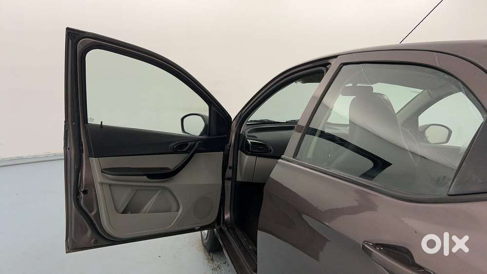 Tata Tiago 1.2 Revotron Xt, 2019, Petrol