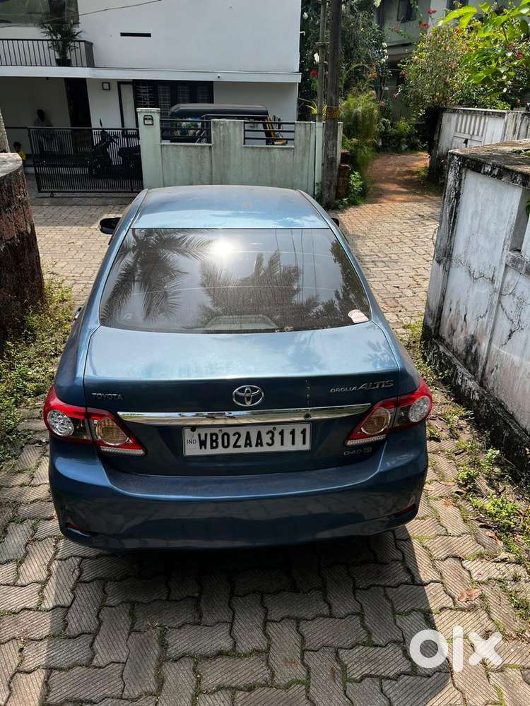 Toyota Corolla Altis 2012