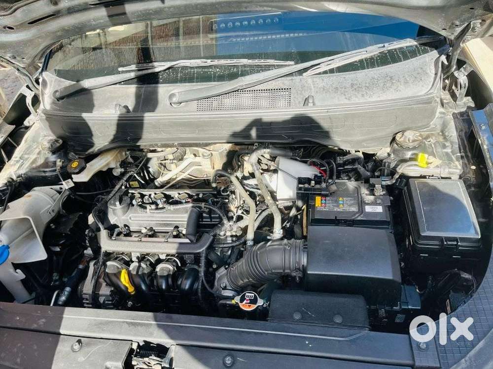 Hyundai Venue 1.0 Sx (o) Turbo Dct Dual Tone, 2023, Petrol