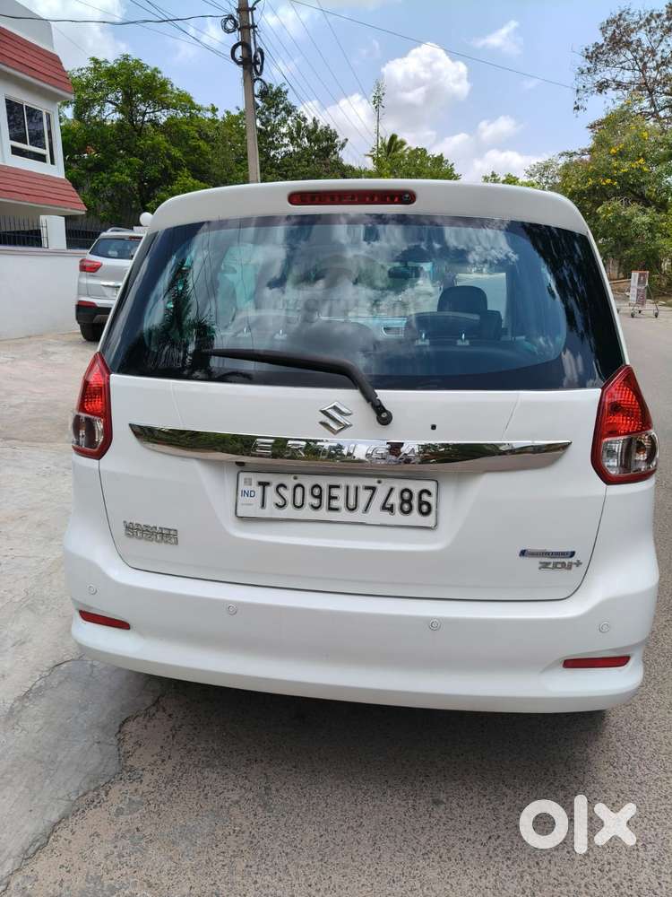 Maruti Suzuki Ertiga 1.3 Zdi Plus, 2017