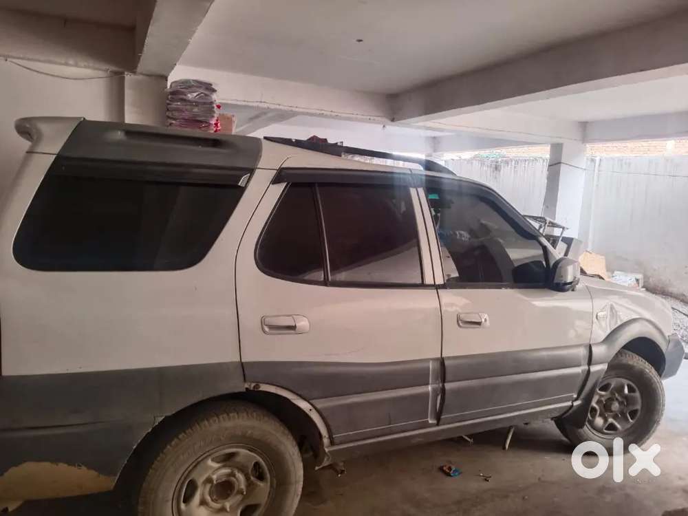Tata Safari 2011 Diesel 98000 Km Driven