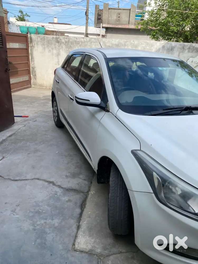 Hyundai I20 2015 . Brand New. Grab It Now .