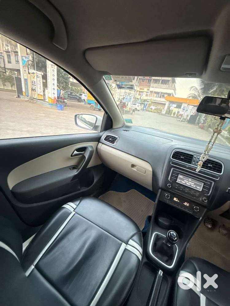 Volkswagen Polo Petrol Highline 1.2l, 2013, Petrol