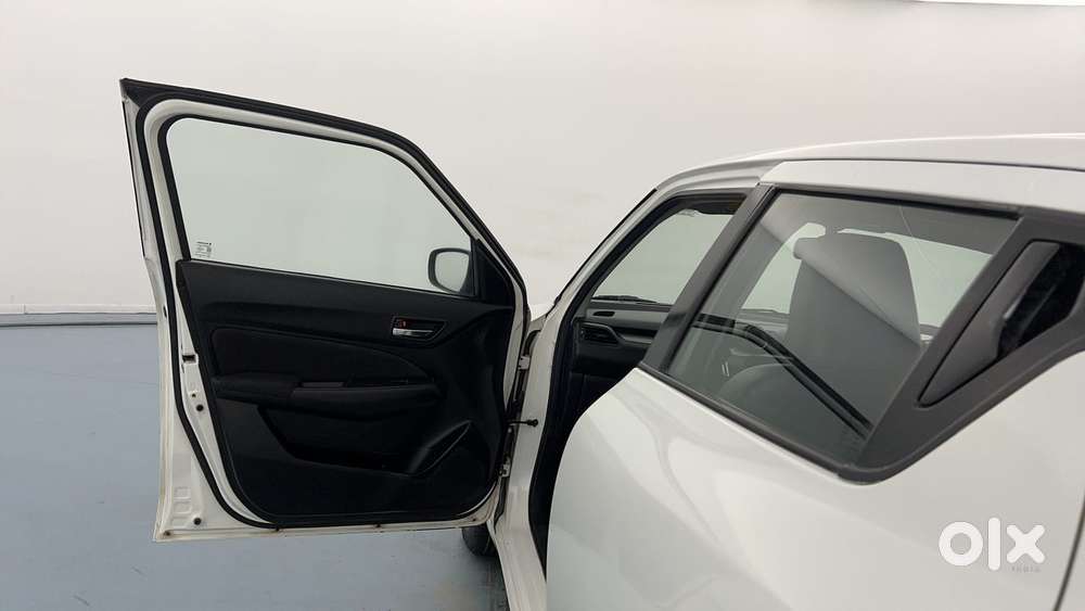 Maruti Suzuki Swift Amt Vvt Vxi, 2018, Petrol