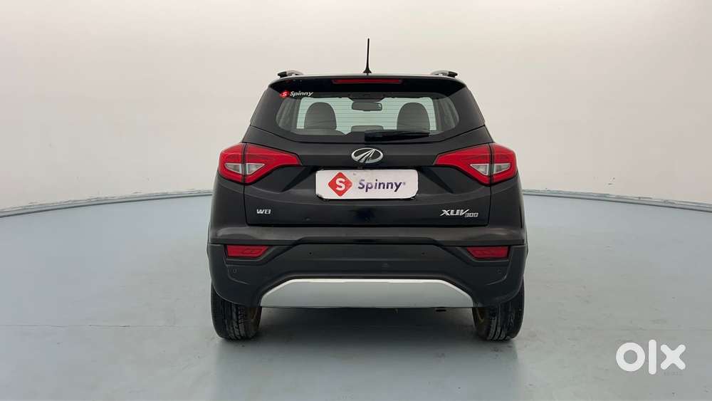 Mahindra Xuv300 W8 Option Diesel, 2021, Diesel