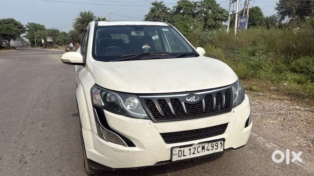 Mahindra Xuv500 2017 Diesel 99986 Km Driven