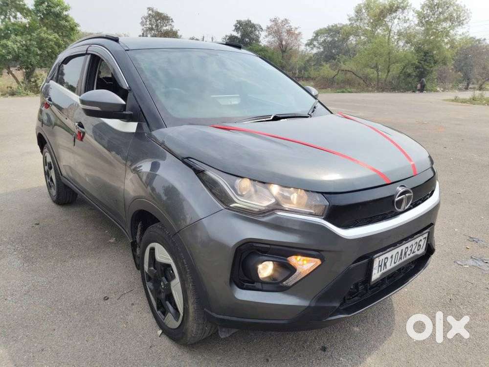 Tata Nexon, 2023, Petrol
