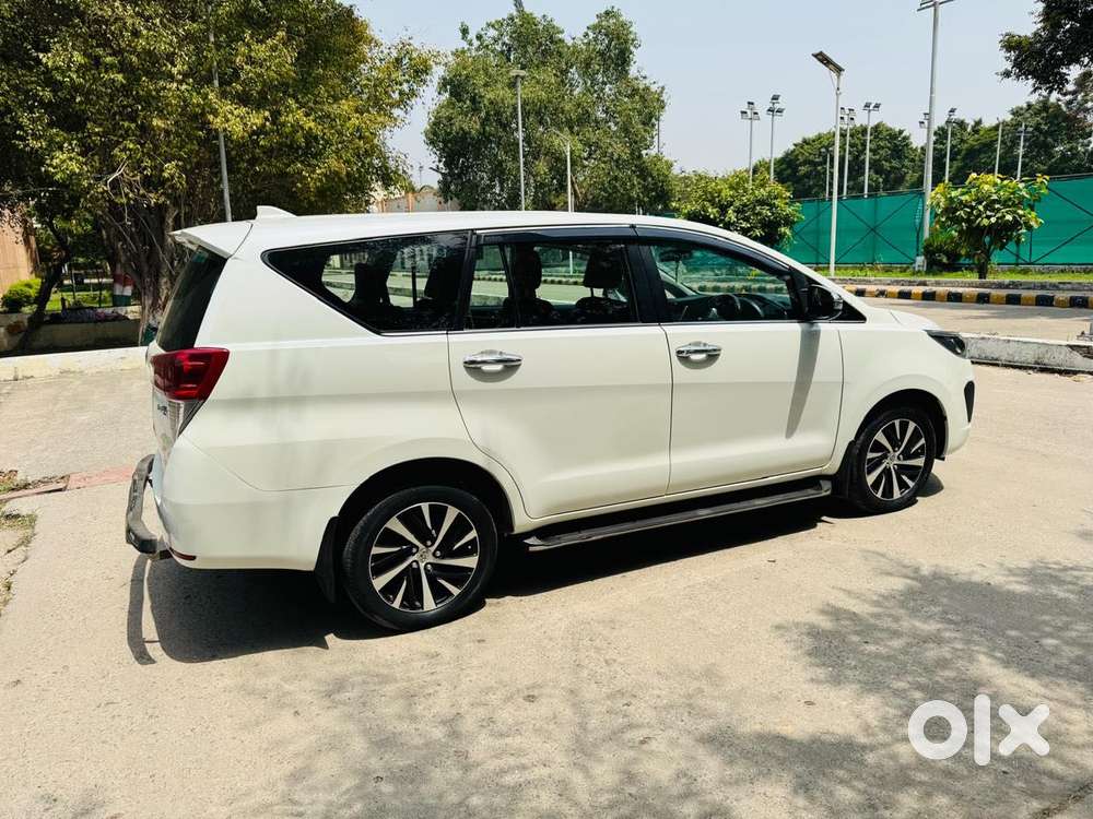 Toyota Innova Crysta Zx 2.4 Diesel 7 Seater, 2022, Diesel
