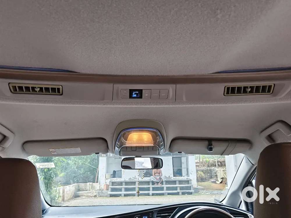 Toyota Innova Crysta 2.8 Diesel 2016