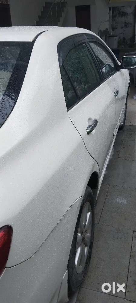 Toyota Corolla Altis 2012 Diesel 95000 Km Driven
