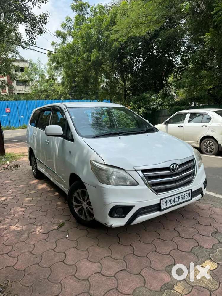 Toyota Innova Diesel 2015