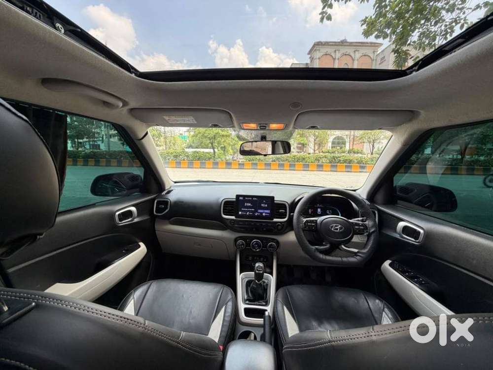 Hyundai Venue Sx (o) Mt 1.5 Diesel, 2022, Diesel