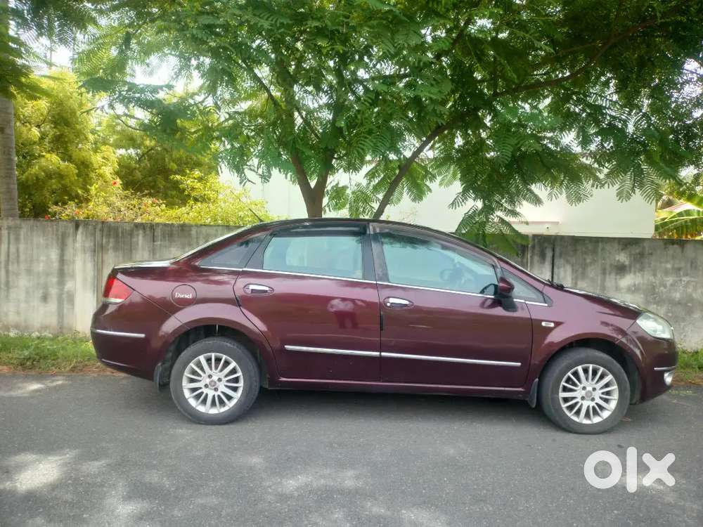 A Comfortable And Luxurious Car.