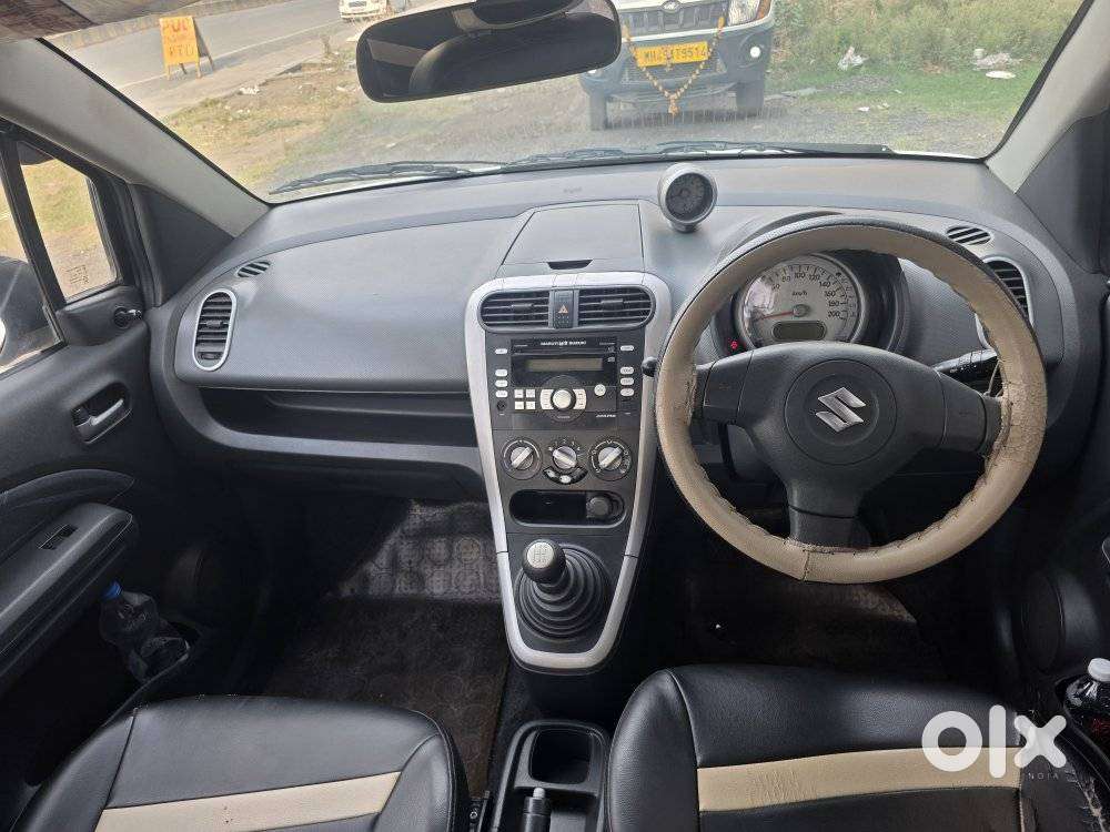 Maruti Suzuki Ritz Vxi, 2011, Petrol