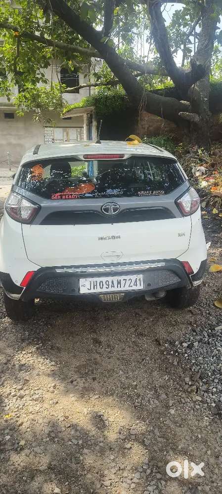 Tata Nexon 2018 Manual Petrol