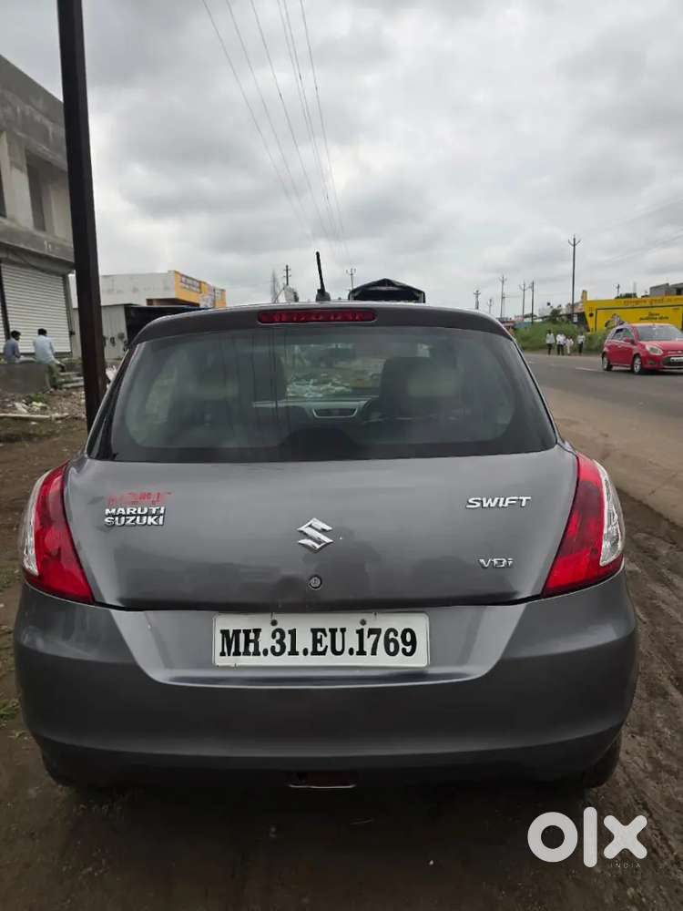 Maruti Suzuki Swift 2015 Diesel 95000 Km Driven