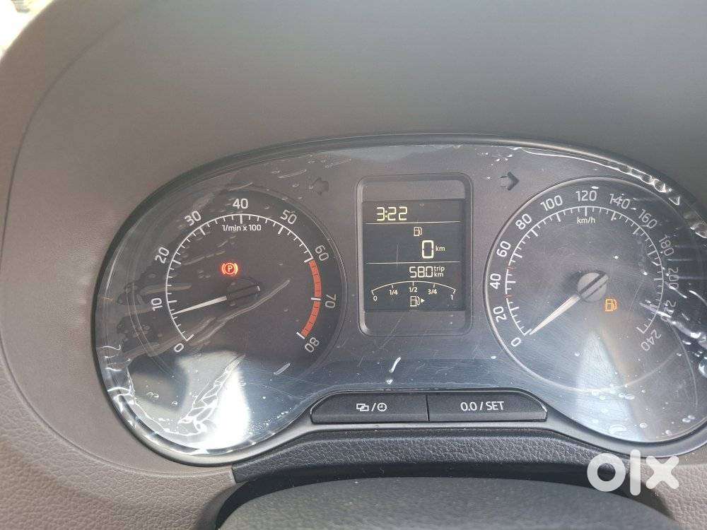 Skoda Rapid Elegance 1.6 Mpfi Mt, 2015, Petrol