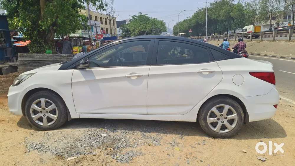 Hyundai Verna Fluidic 2013