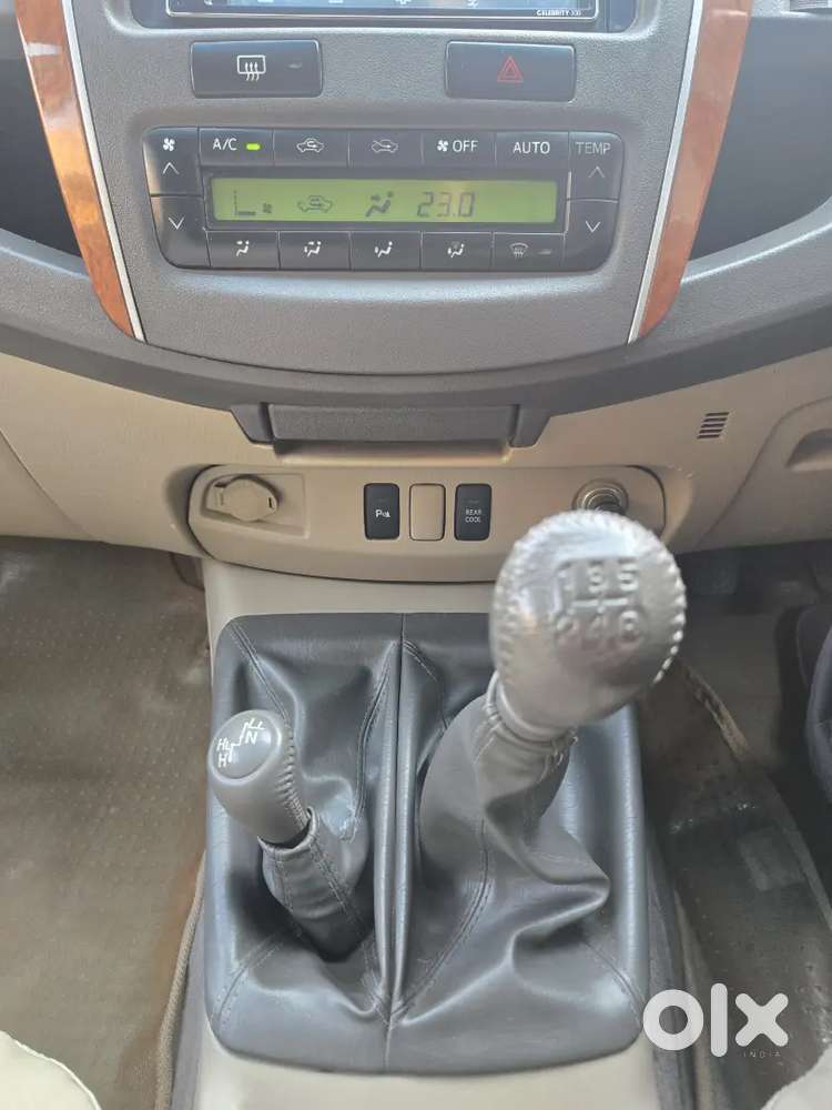 Toyota Fortuner Diesel Well Maintained Showroom Track