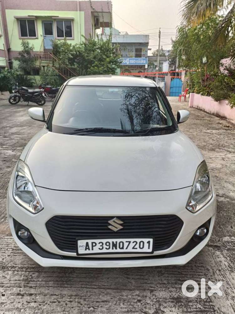 Maruti Suzuki Swift Vxi + Manual, 2021, Petrol