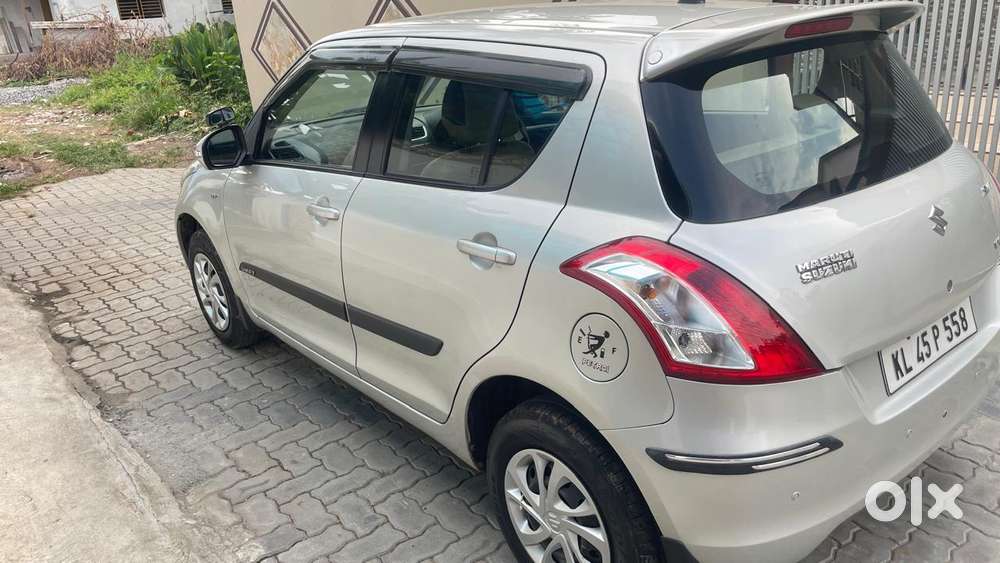 Maruti Suzuki Swift Vxi + Manual, 2016, Petrol