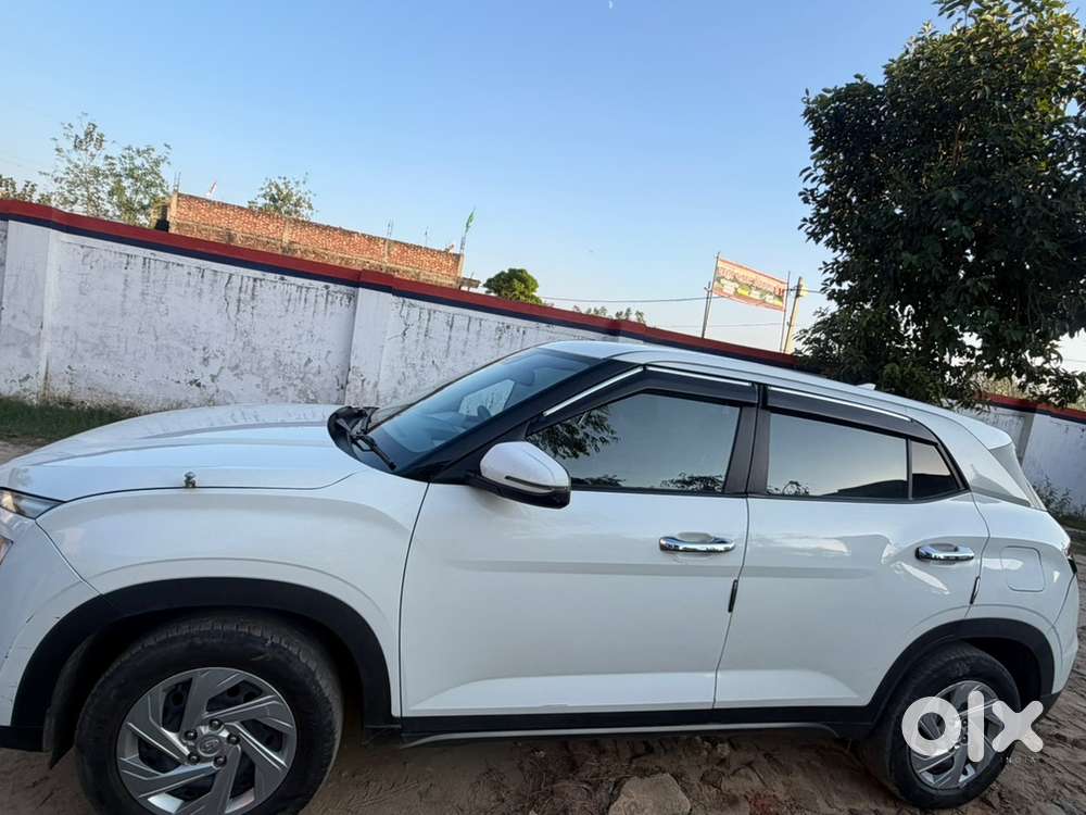 Hyundai Creta 1.5 Diesel 2024 3rd Owner With Cruies Control And Vip No