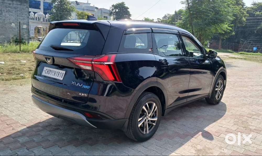 Mahindra Xuv700 2.2 Ax 5 Diesel At Str, 2022, Diesel