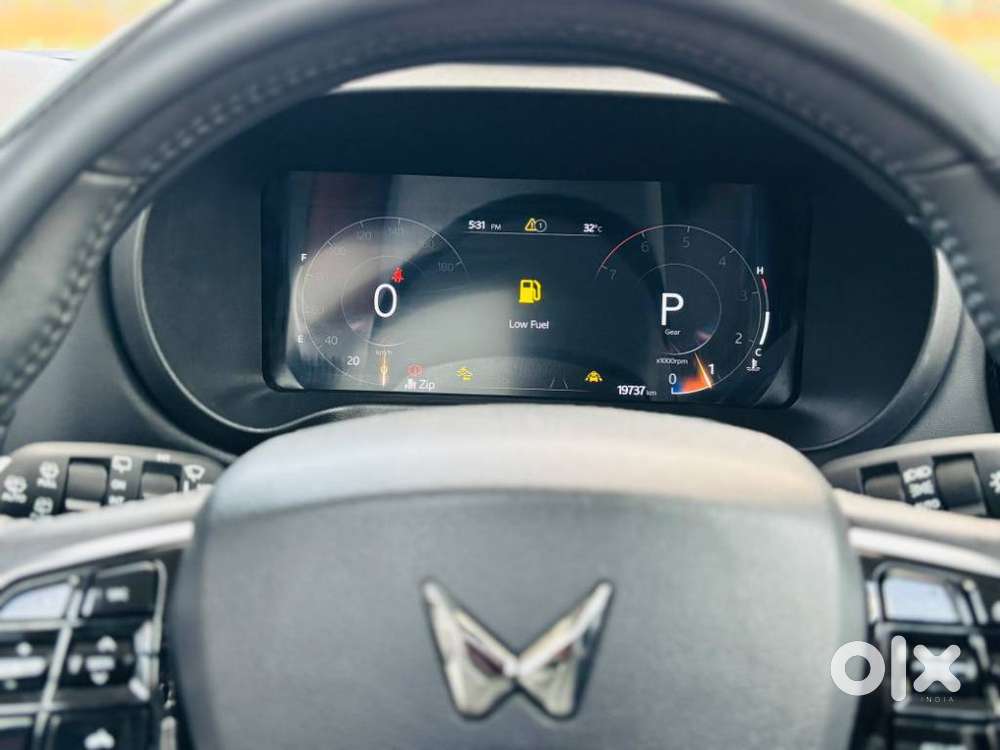 Mahindra Thar Roxx Ax7 L Petrol At 2wd, 2025, Petrol