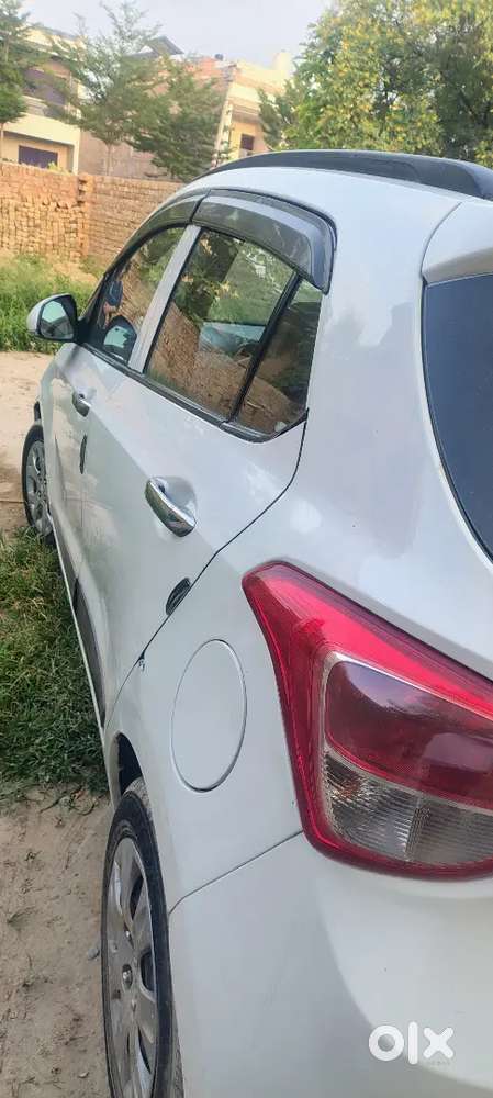 Hyundai Grand I10 2013 At Cng Super Condition