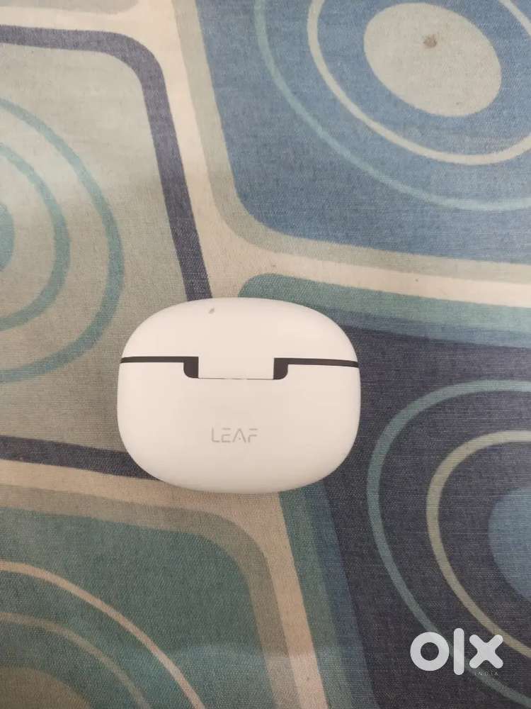 leaf ear buds