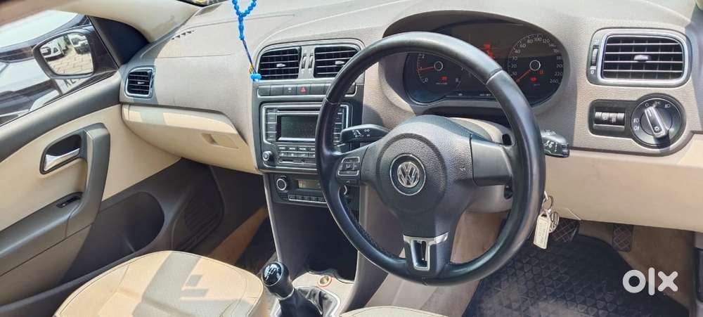 Volkswagen Vento 2010-2013 Petrol Highline, 2014, Petrol