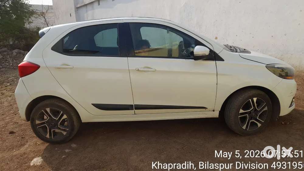 Ek Bar Chala Kar Dekhiyega. Banki Kuchh Batana Nahi Padega.